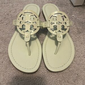 Tory Burch MILLER PATENT SANDAL like new